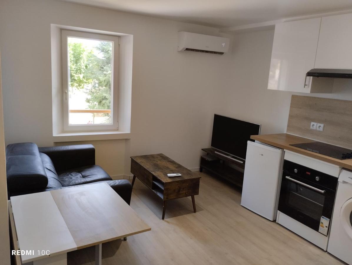 La Chrysalide Apartment La Crau Ngoại thất bức ảnh