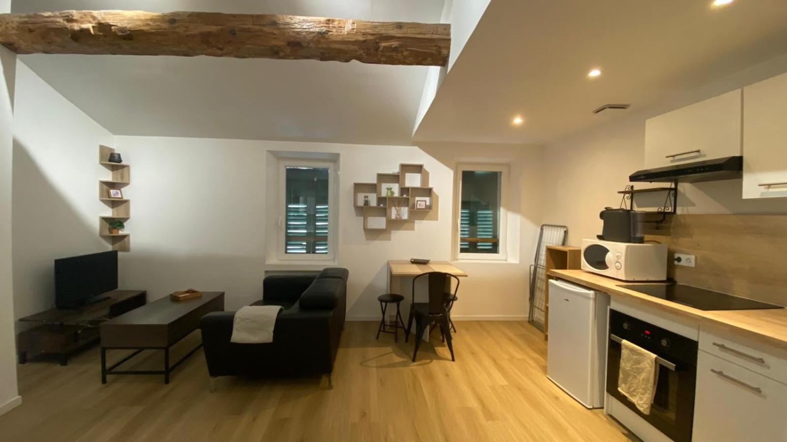 La Chrysalide Apartment La Crau Ngoại thất bức ảnh
